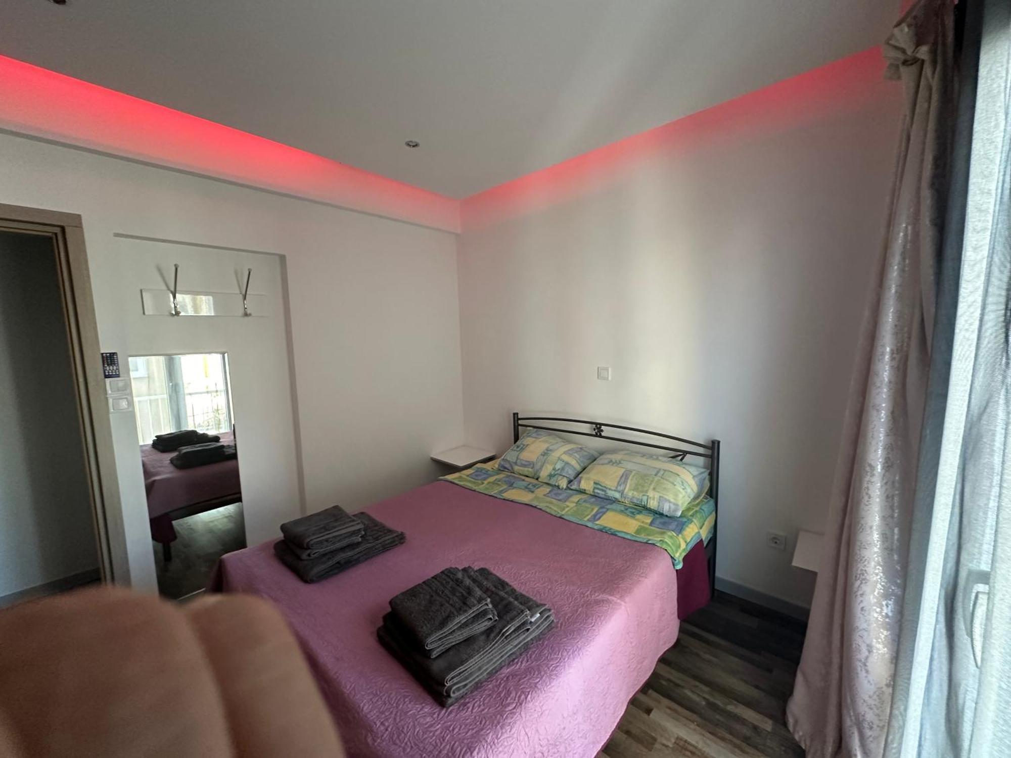 Apartment Center Piraeus Location Kastella Passalimani Port Exterior photo